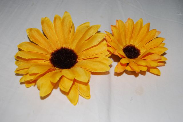 Yellow and Brown Woven Headband with Two Sunflower Clips - Click Image to Close