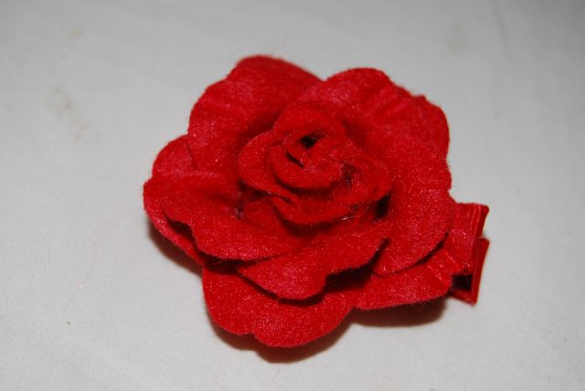 Red Flower Rose Clippie - Click Image to Close