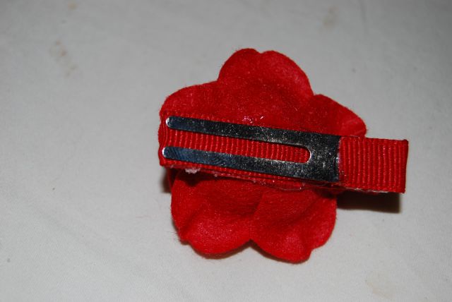 Red Flower Rose Clippie - Click Image to Close