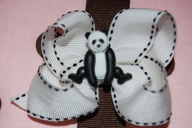 White and Black Panda Bow - Click Image to Close