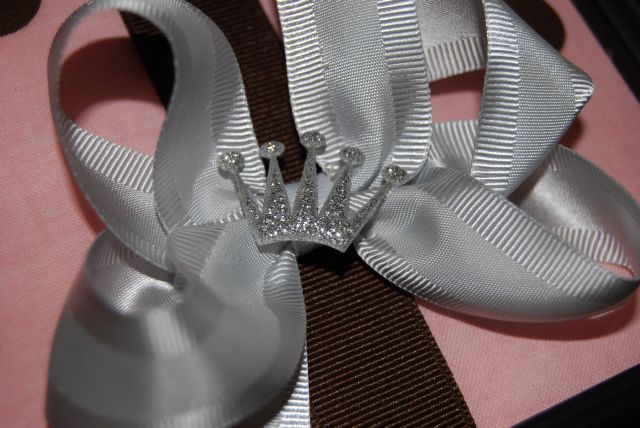 Sparkle Set of Bows fit for a Princess - Click Image to Close