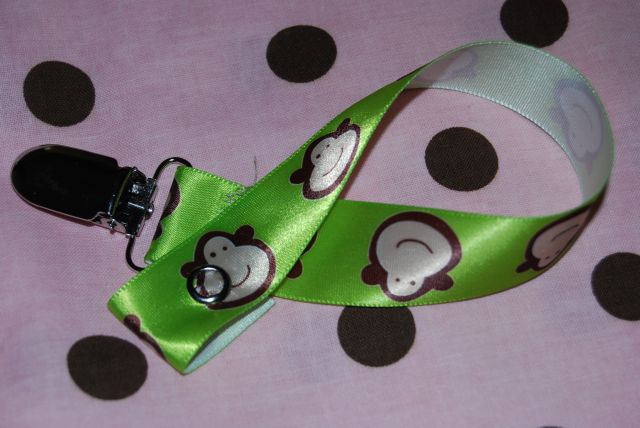 Monkey Face Paci Clip - Click Image to Close